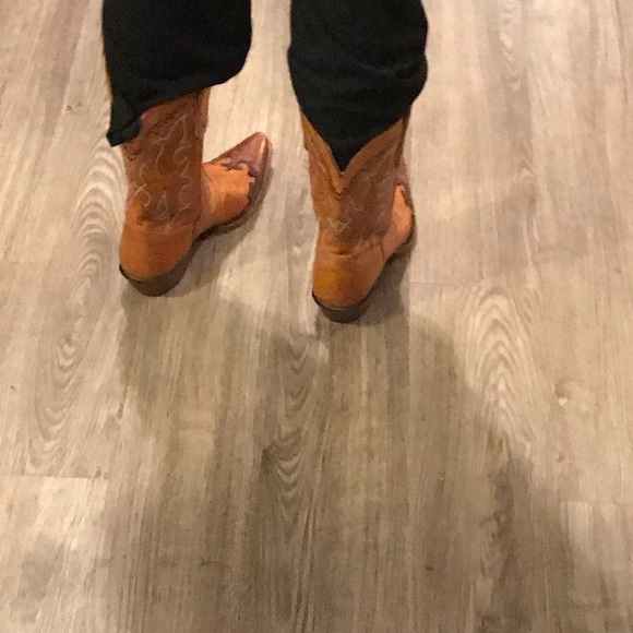 Tony Lama pointed toe boots size 8 1/2 B - Picture 5 of 6